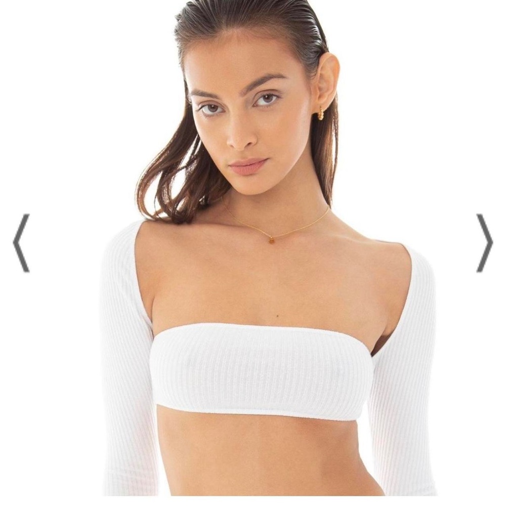 AREYOUAMI WHITE LONG SLEEVE RIBBED CROP TOP